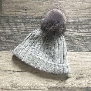J‎ Crew winter hat beanie with fur Pom-Pom women’s gray